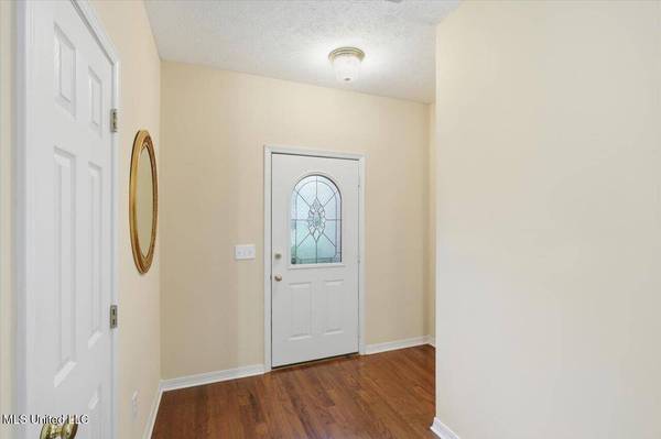 123 Chestnut Drive, Brandon, MS 39047