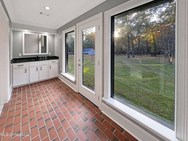 159 Webb Lane, Flowood, MS 39232