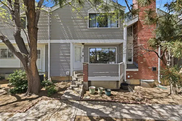 138 S Nome ST, Aurora, CO 80012