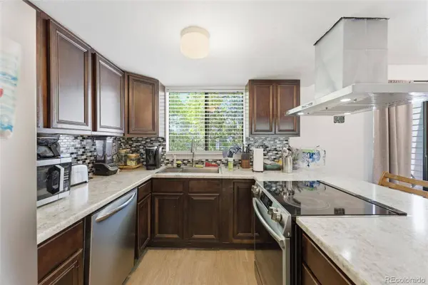 138 S Nome ST, Aurora, CO 80012