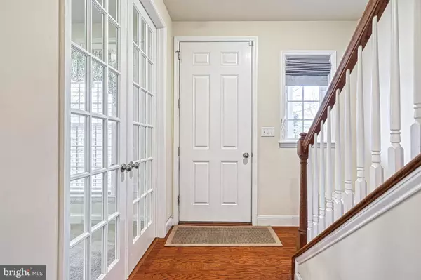 47 PORTER ALY, Mechanicsburg, PA 17050