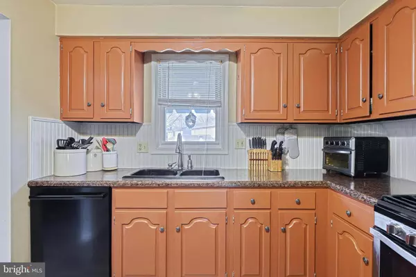 821 N ARCH ST, Mechanicsburg, PA 17055