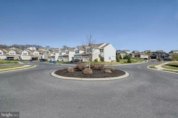 1724 HARALSON DR, Mechanicsburg, PA 17055