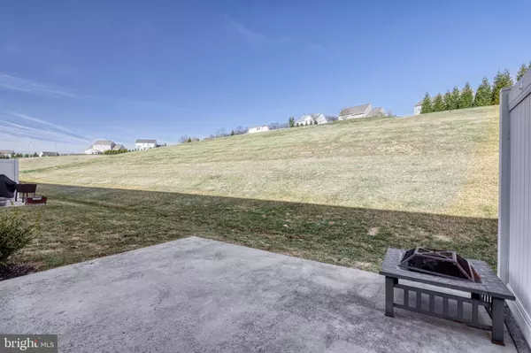 1724 HARALSON DR, Mechanicsburg, PA 17055