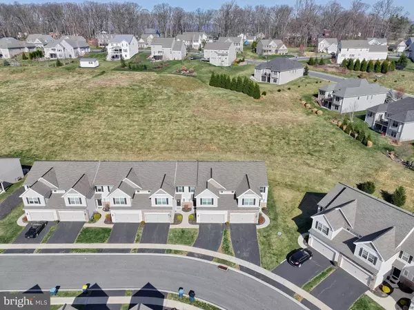 1724 HARALSON DR, Mechanicsburg, PA 17055