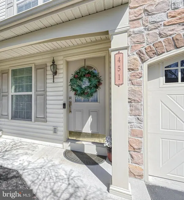 451 NURSERY DR N, Mechanicsburg, PA 17055