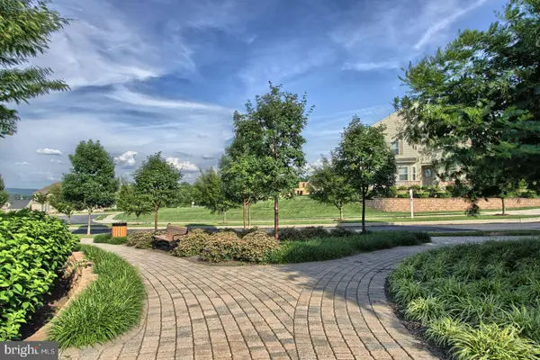 451 NURSERY DR N, Mechanicsburg, PA 17055