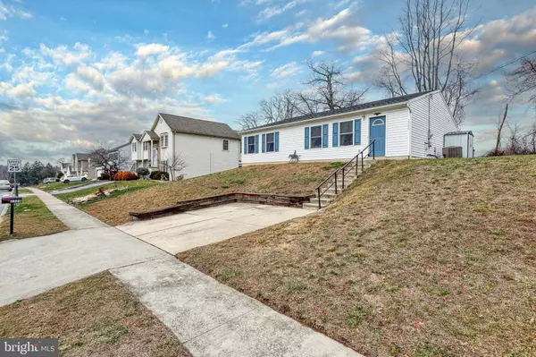 2328 THORNTON RD, Harrisburg, PA 17109