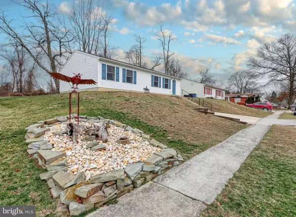 2328 THORNTON RD, Harrisburg, PA 17109