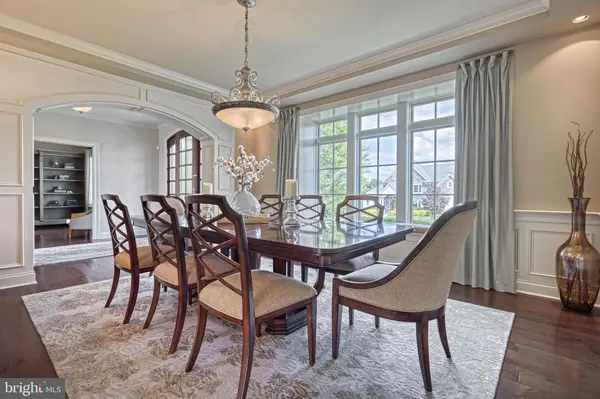 396 LAKE DR, Mechanicsburg, PA 17055