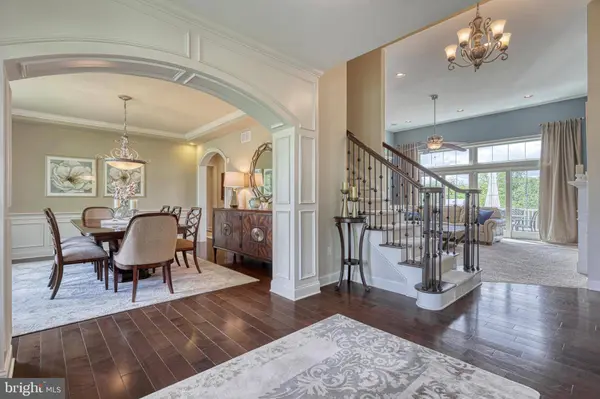 396 LAKE DR, Mechanicsburg, PA 17055