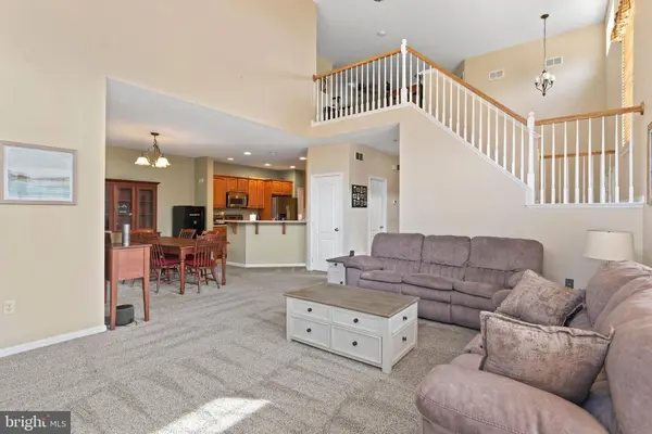 5600 TWILIGHT DR, Harrisburg, PA 17111