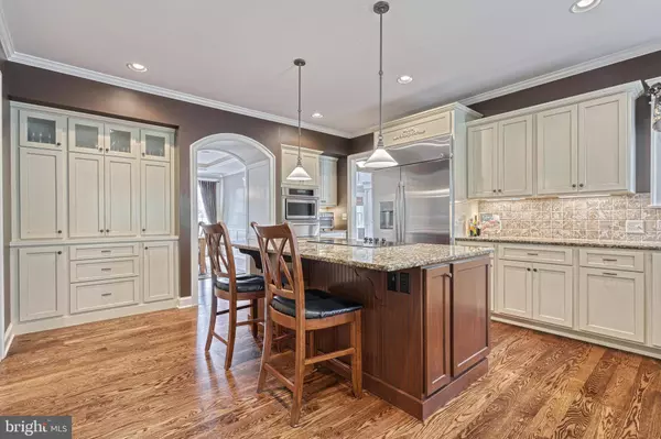 401 PARK CIR, Mechanicsburg, PA 17055