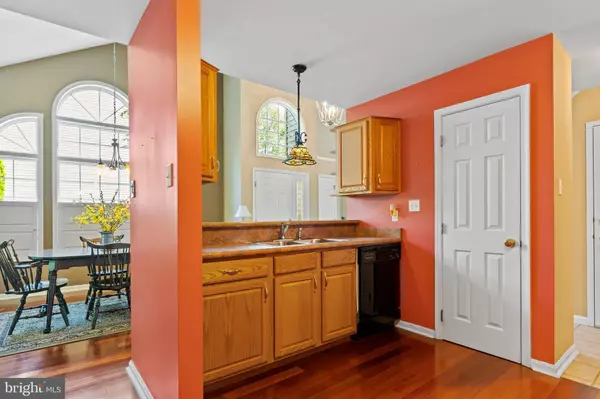 10 ROUND RIDGE RD, Mechanicsburg, PA 17055