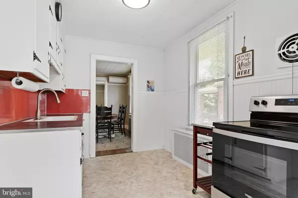 229 E CANAL ST, Hershey, PA 17033