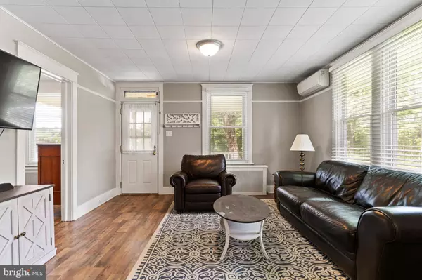 229 E CANAL ST, Hershey, PA 17033