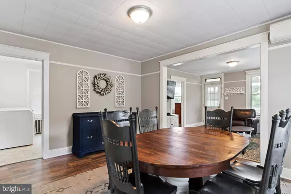 229 E CANAL ST, Hershey, PA 17033