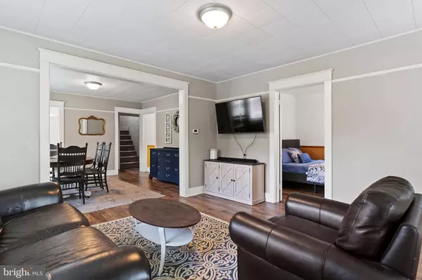 229 E CANAL ST, Hershey, PA 17033