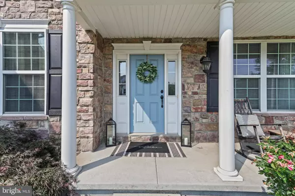 1800 STABLE LN, Mechanicsburg, PA 17050