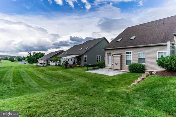 1605 QUINCEY DR, Mechanicsburg, PA 17050