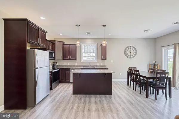 910 CAVALRY ST, Carlisle, PA 17013