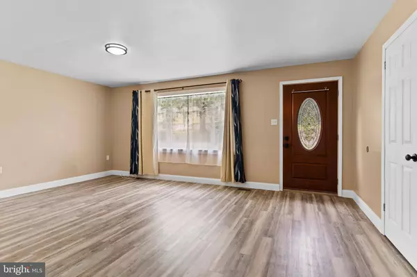 130 CONLEY LN, Etters, PA 17319