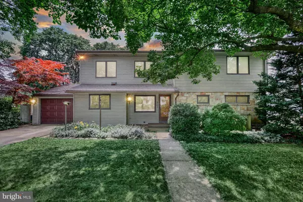 2107 YALE AVE, Camp Hill, PA 17011