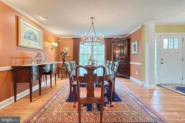 300 EMPIRE CIR, Mechanicsburg, PA 17055