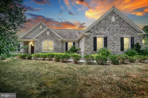 300 EMPIRE CIR, Mechanicsburg, PA 17055