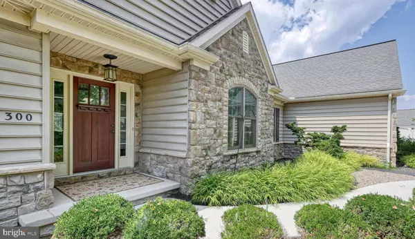 300 EMPIRE CIR, Mechanicsburg, PA 17055