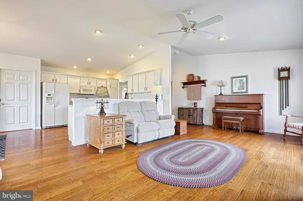 11 RIDGEWAY DRIVE, Mechanicsburg, PA 17050