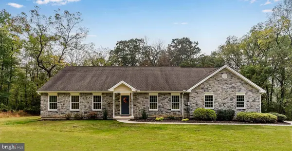 450 STONE JUG RD, Lewisberry, PA 17339