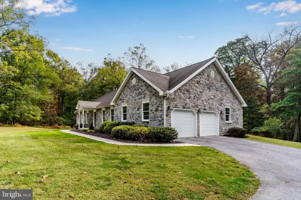 450 STONE JUG RD, Lewisberry, PA 17339