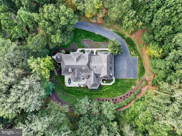 610 CARRINGTON CT, Hummelstown, PA 17036