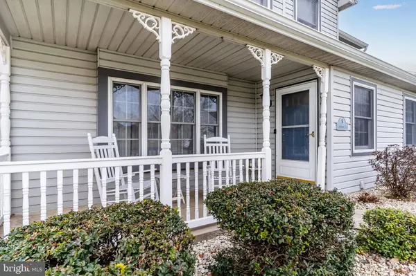 5 CANTERBURY COURT, Mechanicsburg, PA 17050