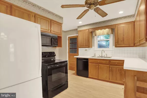 117 E MAPLEWOOD AVENUE, Mechanicsburg, PA 17055