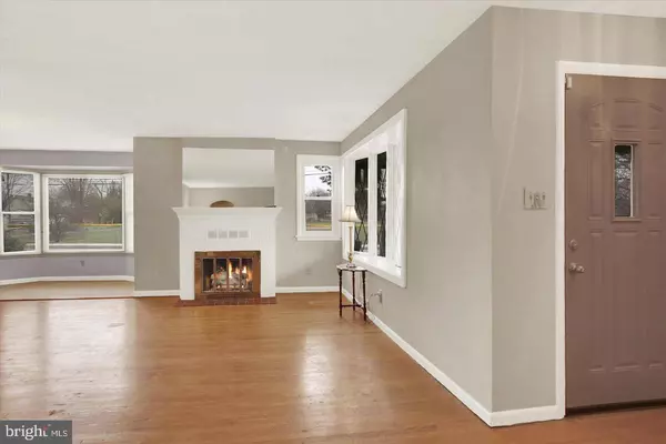 117 E MAPLEWOOD AVENUE, Mechanicsburg, PA 17055