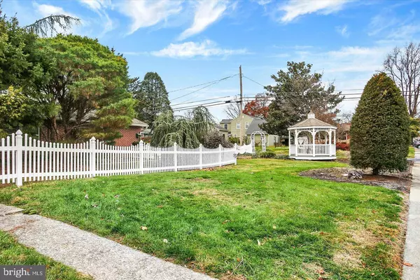 117 E MAPLEWOOD AVENUE, Mechanicsburg, PA 17055