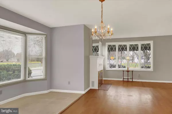 117 E MAPLEWOOD AVENUE, Mechanicsburg, PA 17055