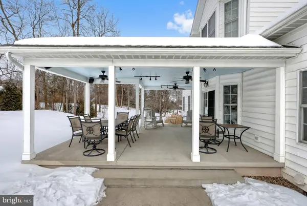 833 STONYBROOK LN, Lewisberry, PA 17339