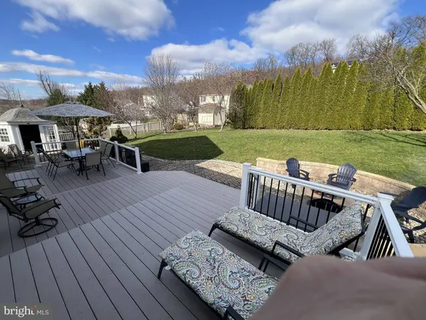 331 BRADDOCK DR, Etters, PA 17319