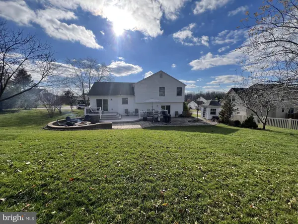 331 BRADDOCK DR, Etters, PA 17319