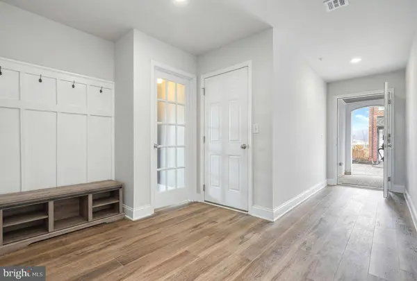 1340 STATION HOUSE LN, Mechanicsburg, PA 17055