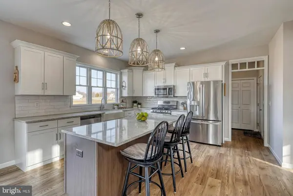 102 BERKSHIRE DRIVE, Carlisle, PA 17015