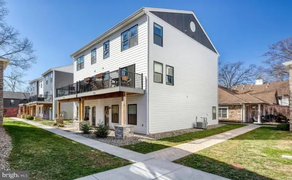 125 HIGH POINTE DR #12, Hummelstown, PA 17036