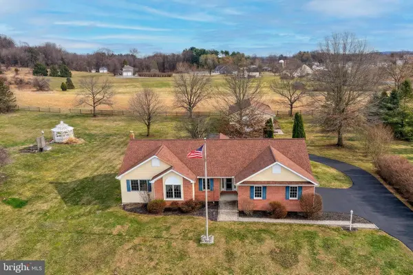 596 BEINHOWER RD, Etters, PA 17319