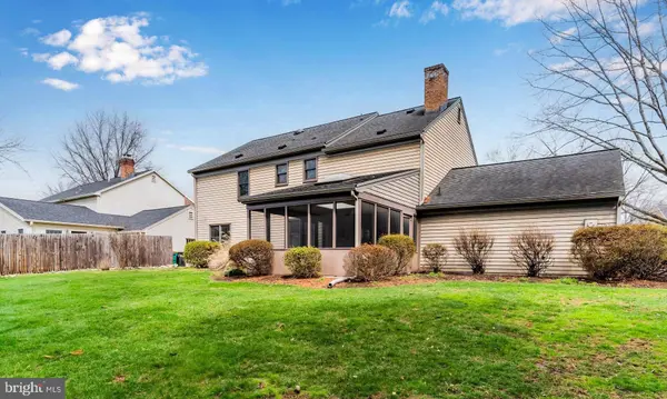 6334 PENNSBORO DR, Mechanicsburg, PA 17050