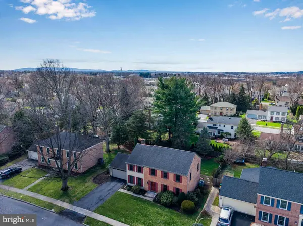 6334 PENNSBORO DR, Mechanicsburg, PA 17050