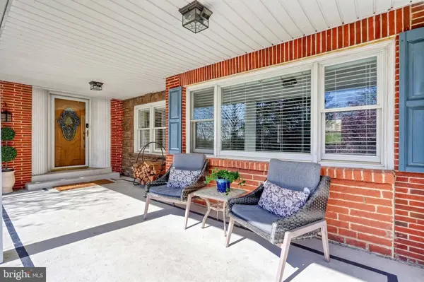 611 GARDEN DR, Harrisburg, PA 17111