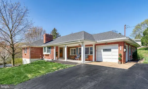 611 GARDEN DR, Harrisburg, PA 17111